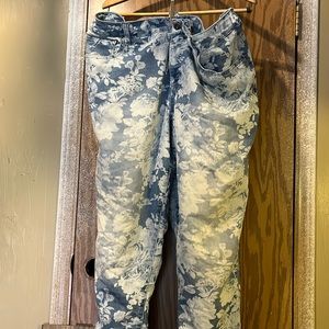 Faded Glory floral cuffed jeans